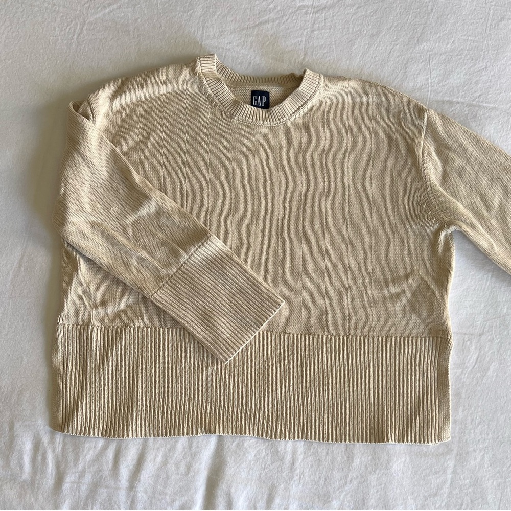 EUC Gap Cream Sweater